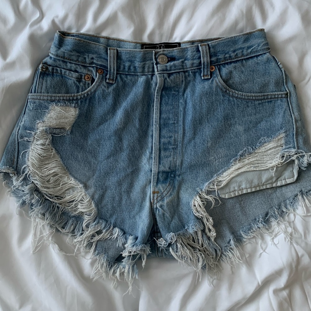 High Waisted Denim Levi’s Shorts